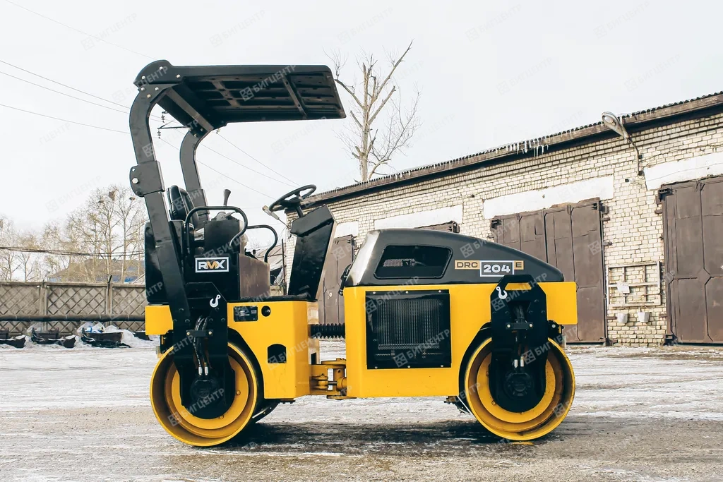 Двухвальцовый вибрационный каток RMX DRC204E