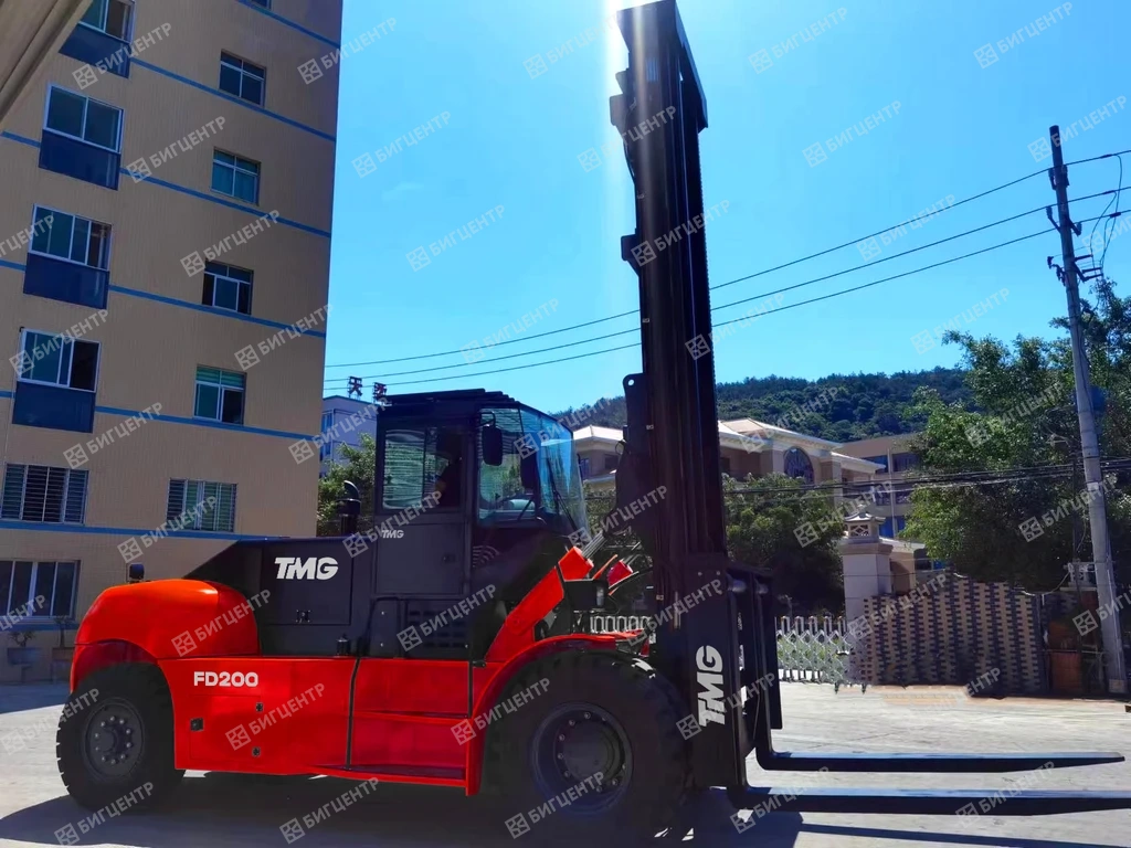 Вилочный погрузчик TMG FD200