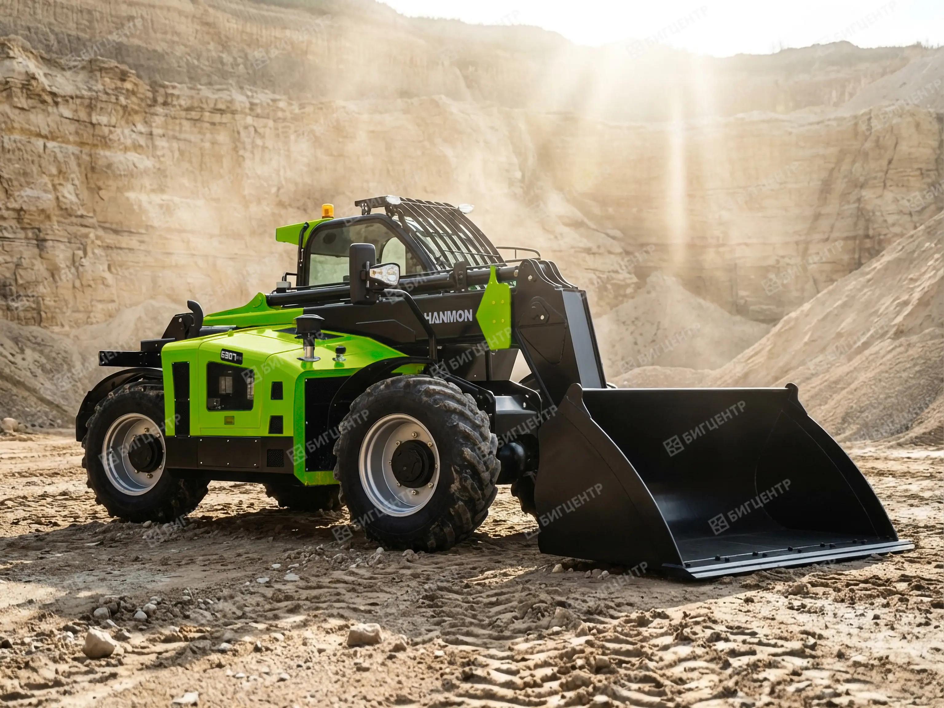 Телескопический погрузчик SHANMON 6307 EVO
