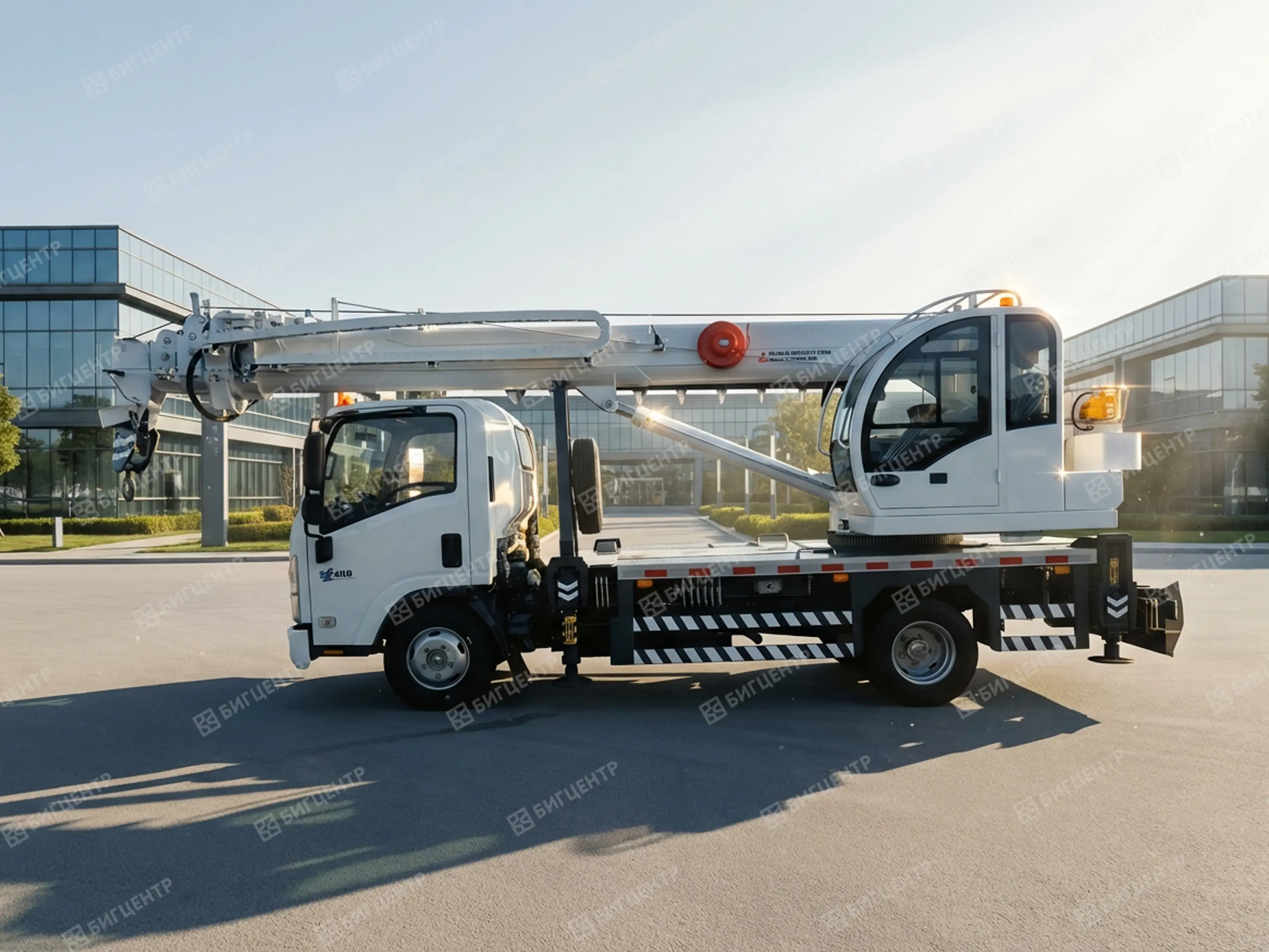 Бурильно-крановая машина ISUZU ELF 5т