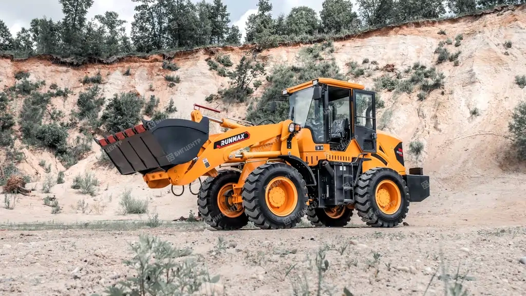 Фронтальный погрузчик RMX 960E