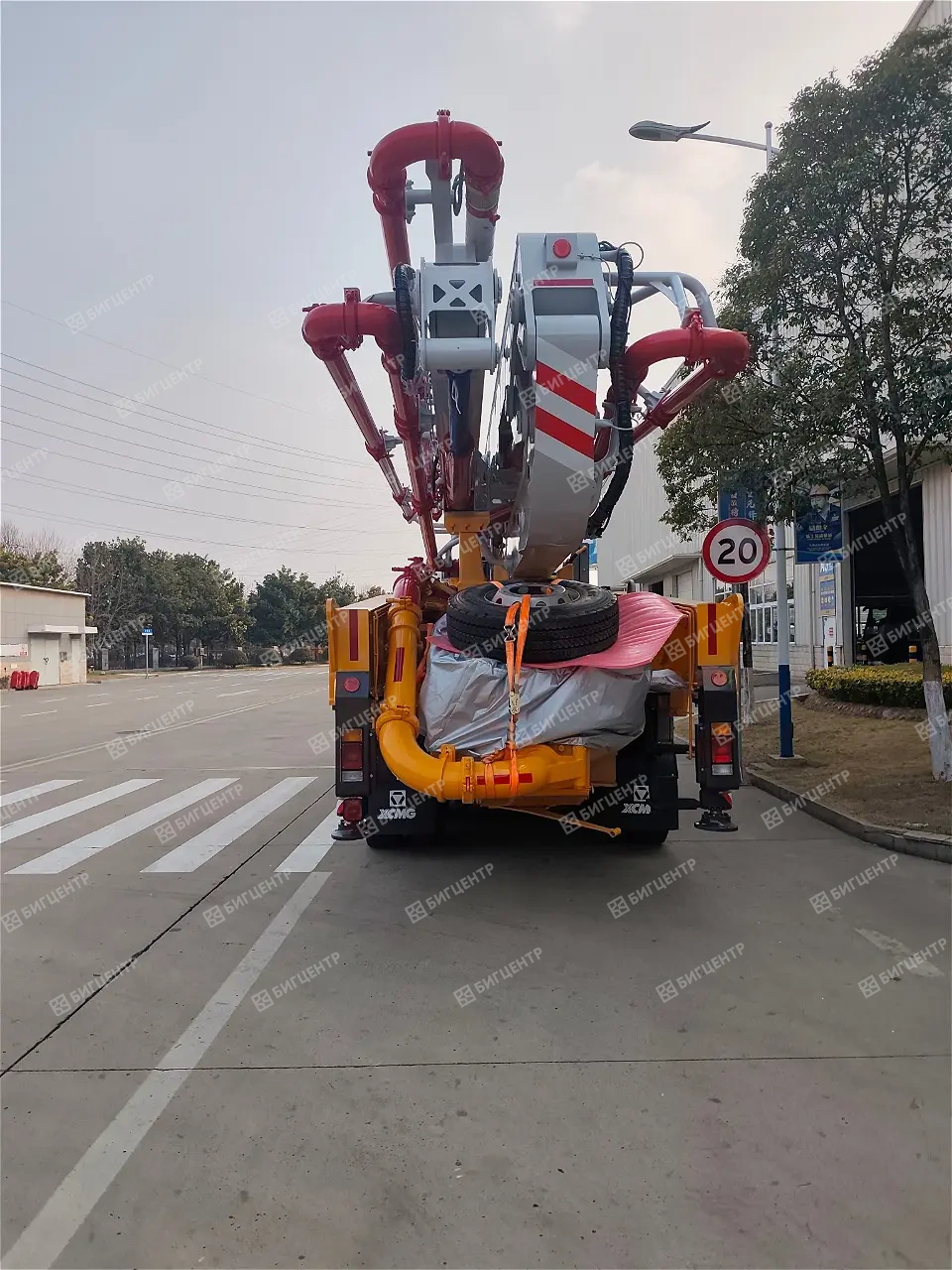 Автобетононасос ISUZU S43М 6х4