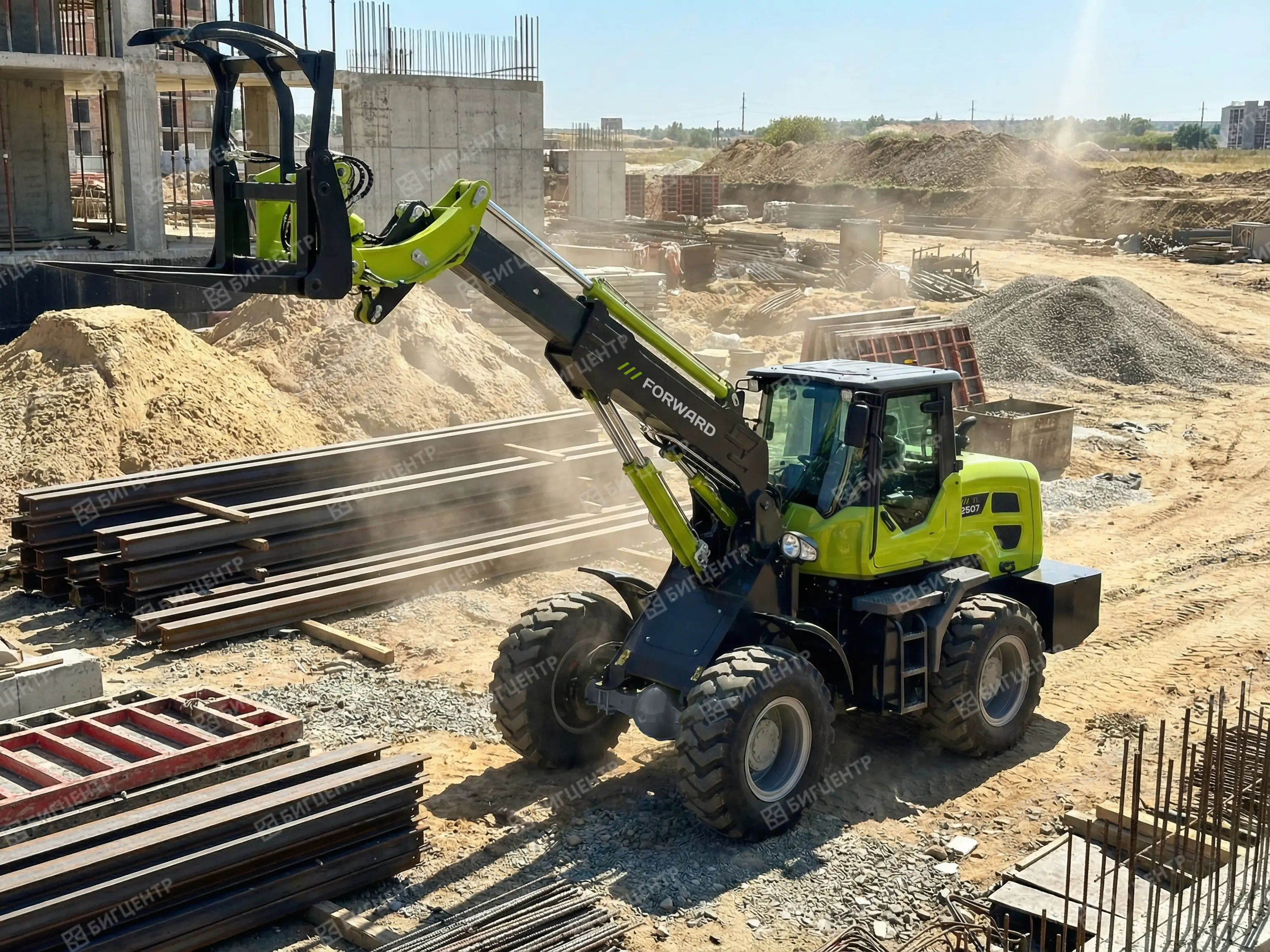 Фронтальный погрузчик с телескопической стрелой FORWARD TL2507