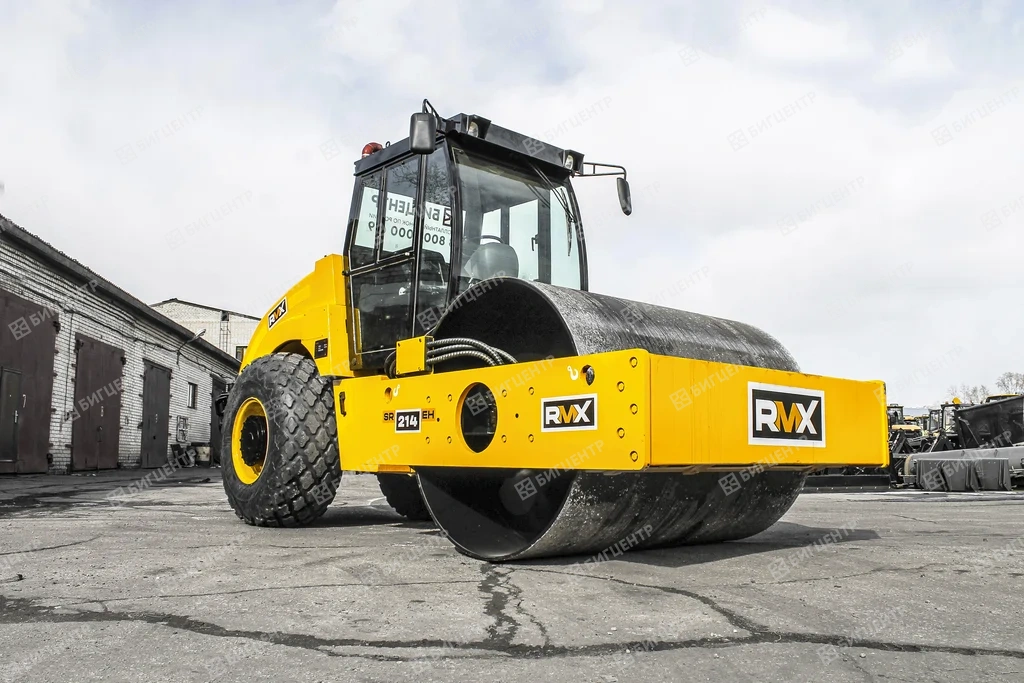 Одновальцовый вибрационный каток RMX (RUNMAX) SR214EH****7839