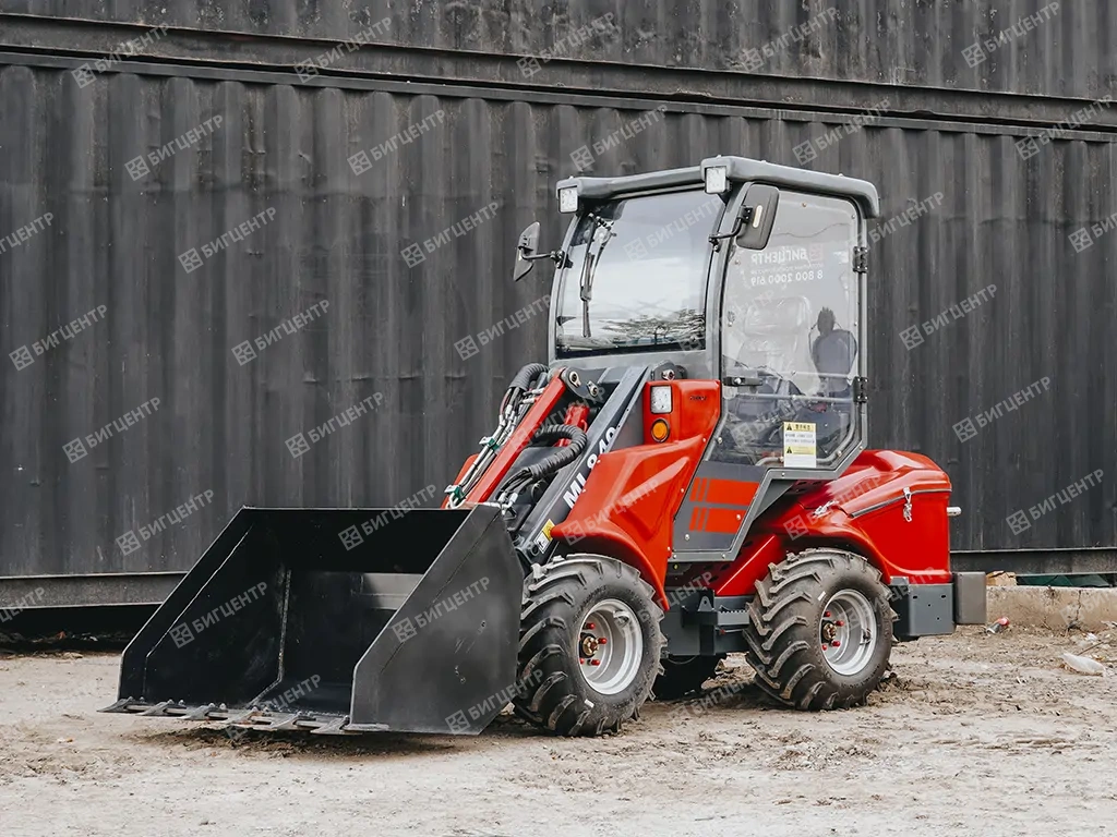 Мультифункциональный погрузчик RMX ML840