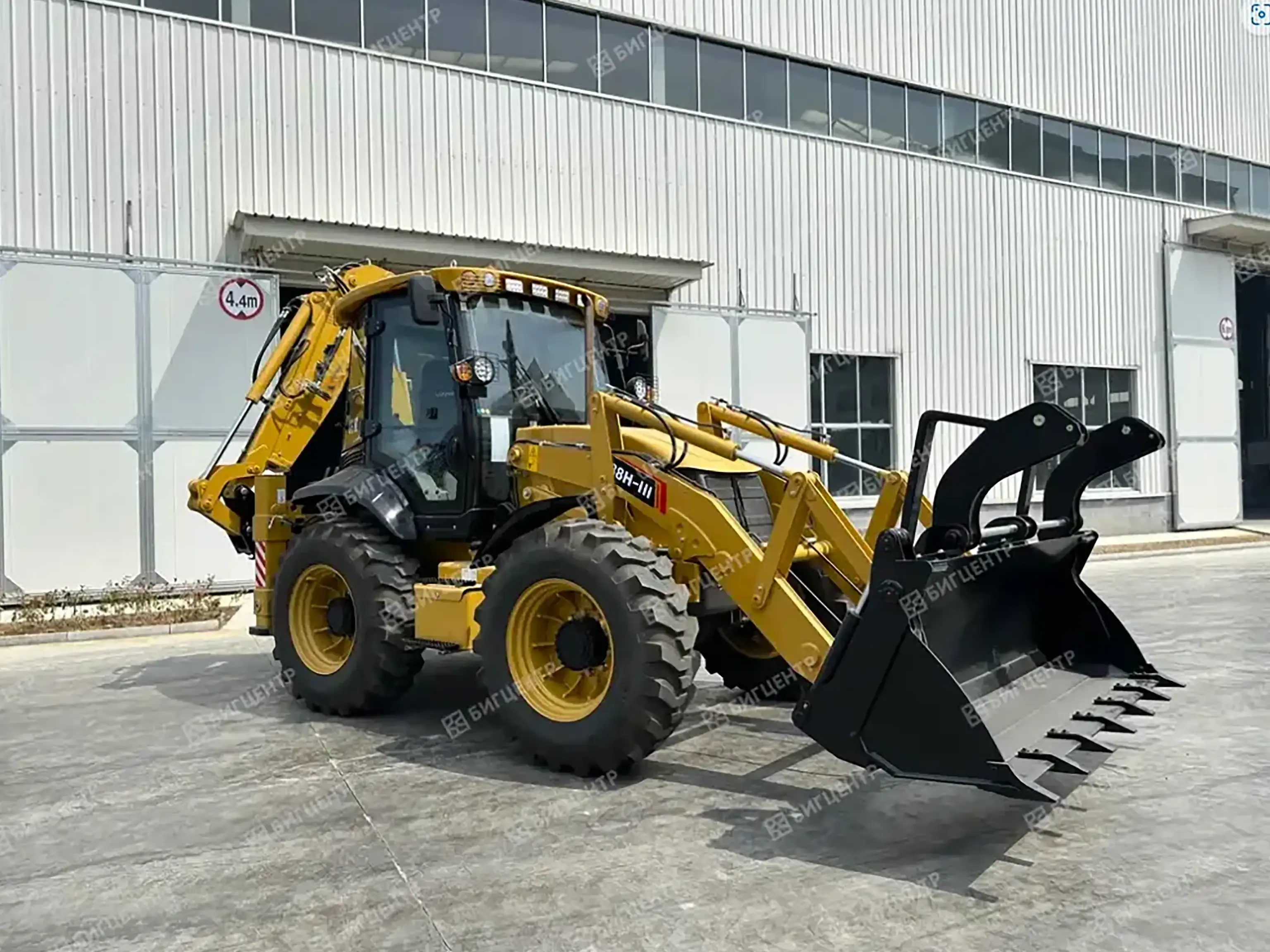 Экскаватор-погрузчик SHANMON 388H-III Carraro