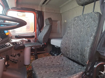 Самосвал МАЗ 650108-8230-005 000008300 - (АЛ)