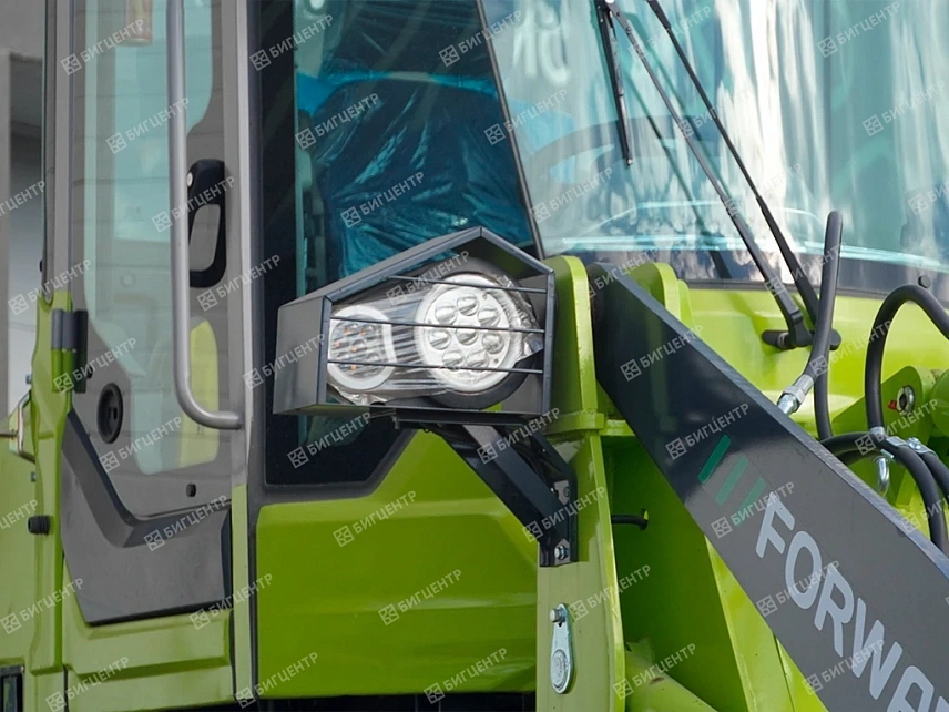Фронтальный погрузчик FORWARD 626EF