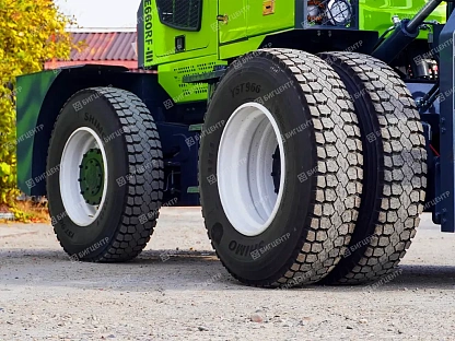 Фронтальный погрузчик с вилами FORWARD TE660FR-III 
