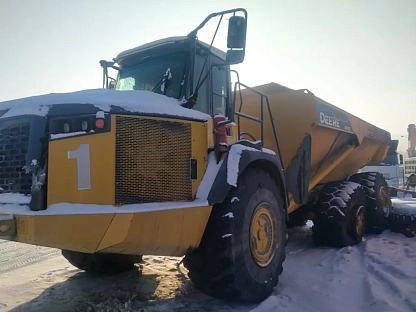 Самосвал карьерный John Deere 410E 000007350 - (АЛ)