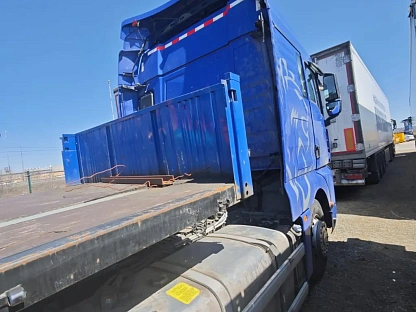 Тягач седельный Sitrak ZZ4186V391HE 000008312 - (АЛ)