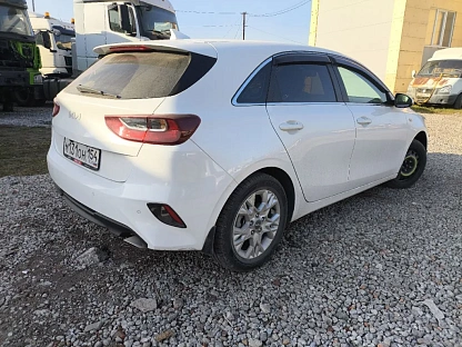 Легковой авто KIA Ceed 4697 - (АЛ)