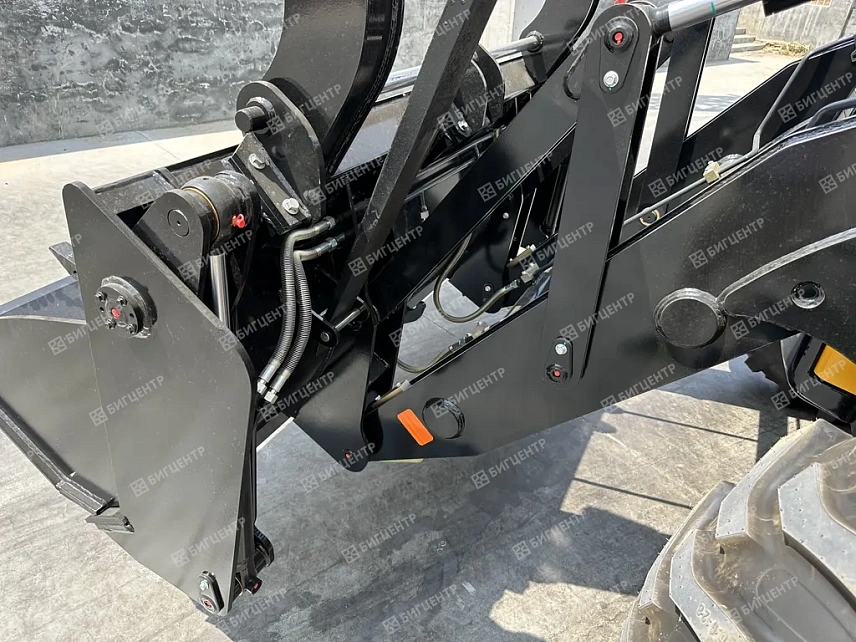 Экскаватор-погрузчик SHANMON 388H-II