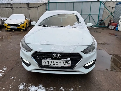 Легковой авто Hyundai Solaris 6448 - (АЛ)