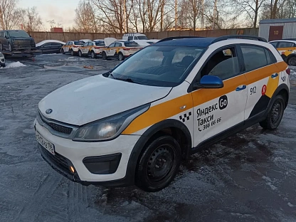 Легковой авто KIA Rio X-Line 6664 - (АЛ)