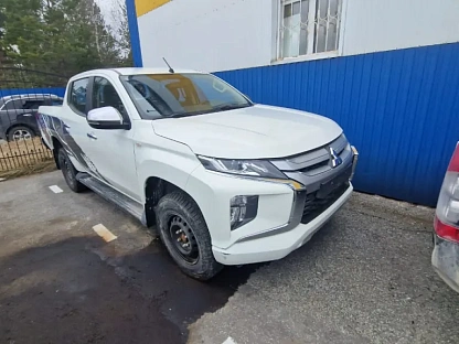 Пикап Mitsubishi L200 2467 - (АЛ)