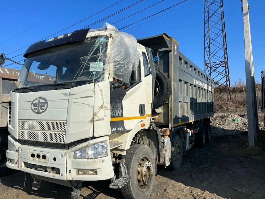 Самосвал FAW CA3310P66K24T4E5 000008332 - (АЛ)
