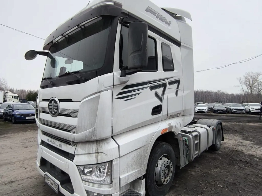 Тягач седельный FAW CA4180P77K25E5 000008567 - (АЛ)