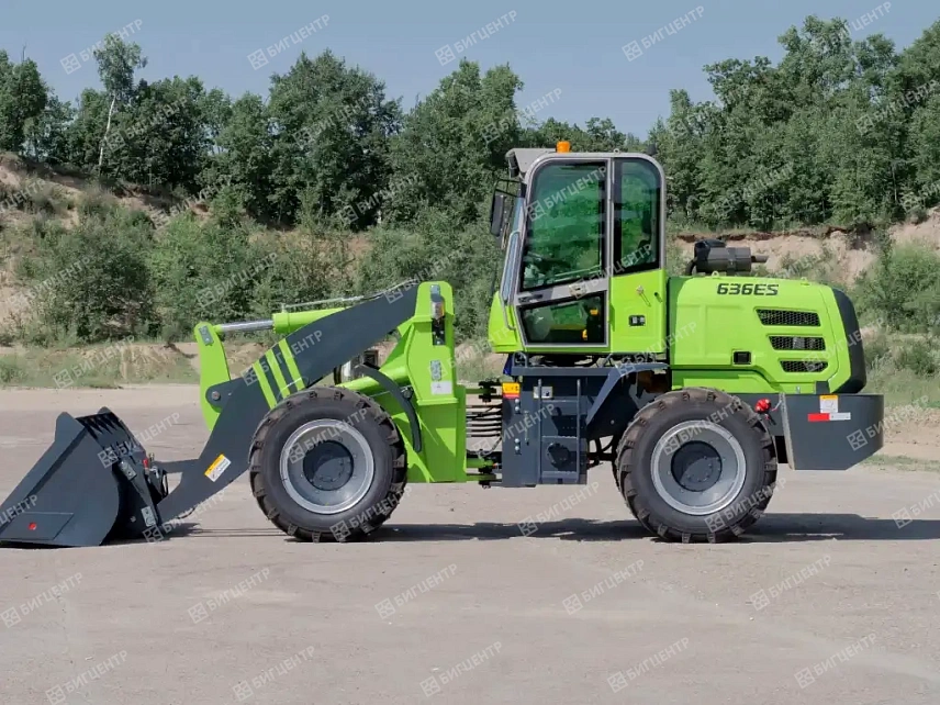 Фронтальный погрузчик FORWARD 636ES