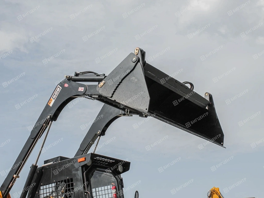 Колесный мини-погрузчик RMX ST409E