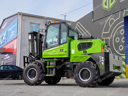 Фронтальный погрузчик с вилами FORMANN TER640-III 