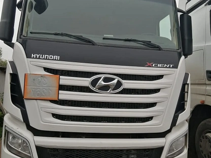 Тягач седельный Hyundai XCIENT QZ 000007564 - (АЛ)