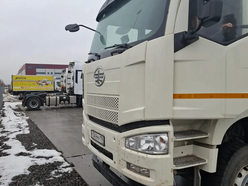 Самосвал FAW CA3250P66K24T1E5 000007244 - (АЛ)