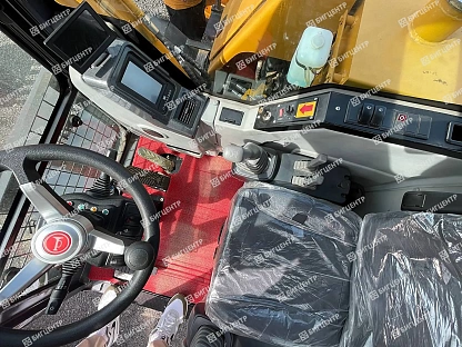 Колесный экскаватор RMX (RUNMAX) ER85W****1803