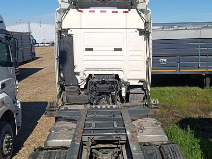 Тягач седельный Sitrak ZZ4186V391HE 000008281 - (АЛ)