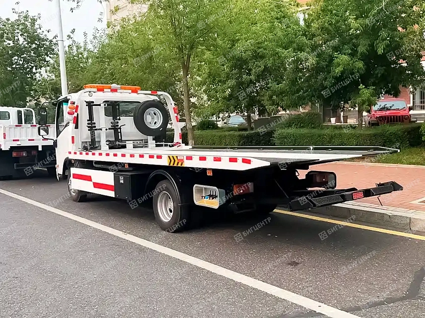 Эвакуатор ISUZU ELF Z3