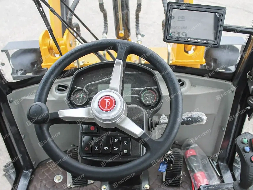 Фронтальный погрузчик RMX 772E (****2097 от 05.26)