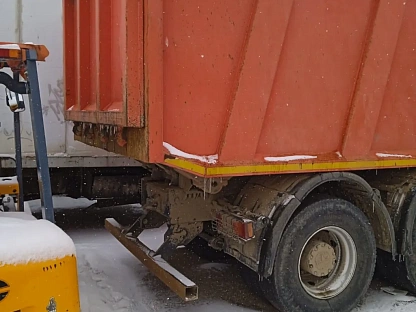 Самосвал МАЗ 650128-8570-000 000008476 - (АЛ)