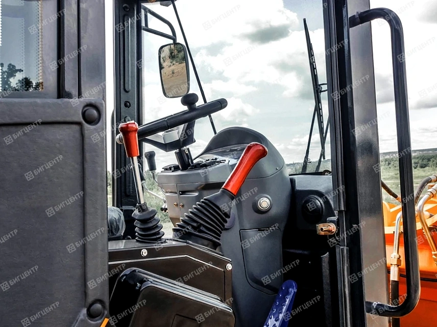 Фронтальный погрузчик RMX 960E