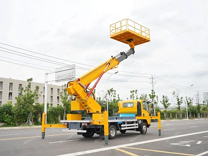 Автовышка ISUZU DS-20B (балконного типа)