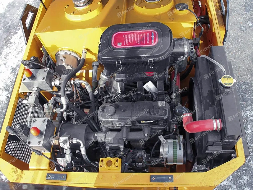 Двухвальцовый вибрационный каток RMX DRC204E