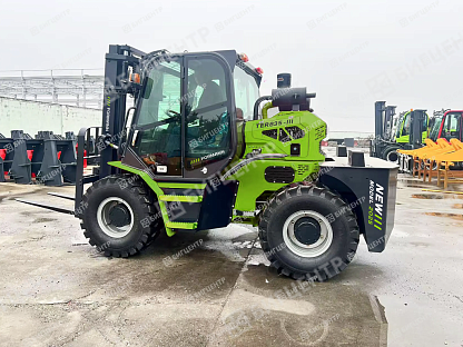 Фронтальный погрузчик с вилами FORMANN TER835-III 