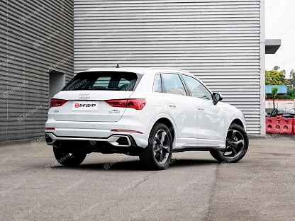 Audi Q3 35 TFSI Fashionable dynamic (1.5 AMT) WHITE