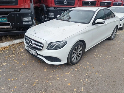 Легковой авто Mercedes-Benz E седан 4980 - (АЛ)