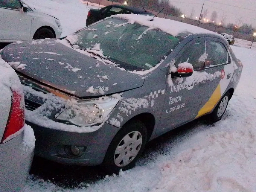 Легковой авто Chevrolet Cobalt 6131 - (АЛ)