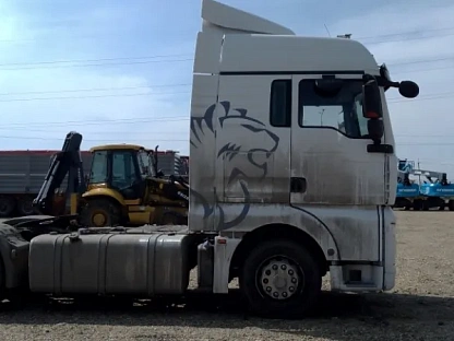 Тягач седельный Sitrak ZZ4186V391HE 000008201 - (АЛ)
