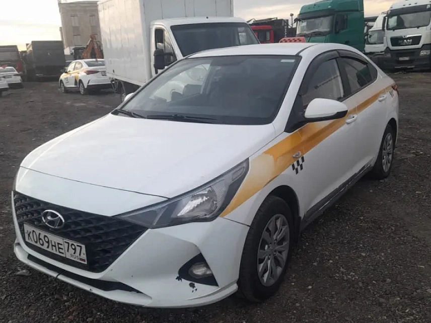 Легковой авто Hyundai Solaris 5063 - (АЛ)