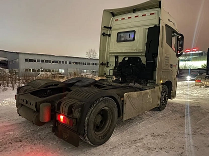 Тягач седельный Foton AUMAN BJ4189SLFKA 000008047 - (АЛ)