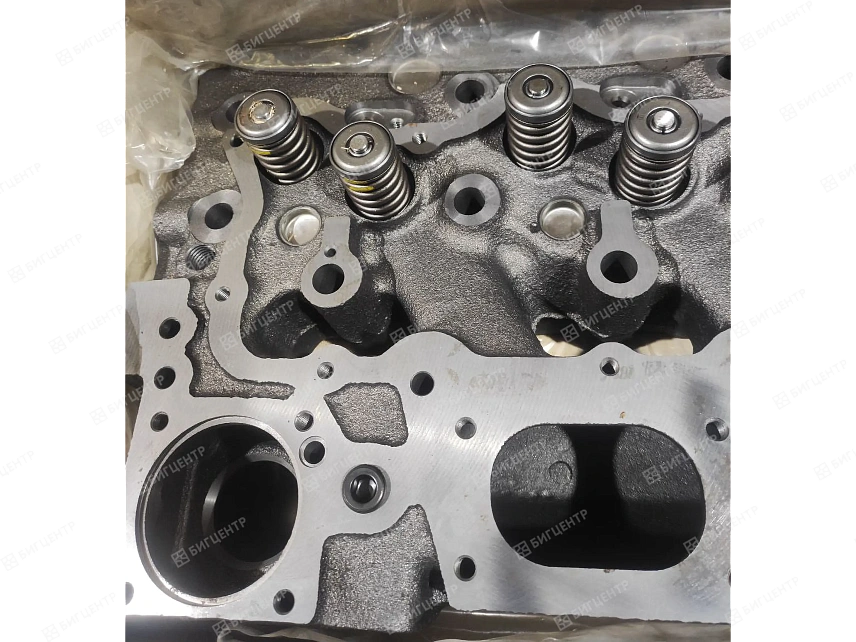 Головка блока цилиндров (ГБЦ) в сборе двигателя Shanghai C6121