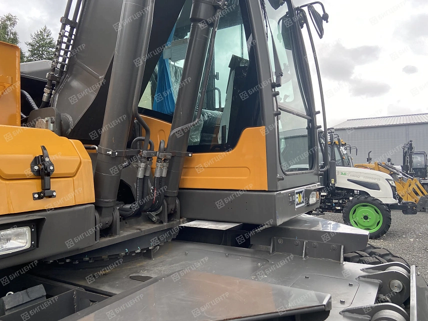 Колесный экскаватор RMX (RUNMAX) ER160W (БЦ) (JH5915005L01A7003 от 09.24)