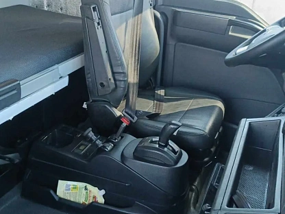 Тягач седельный Sitrak ZZ4186V391HE 000008281 - (АЛ)