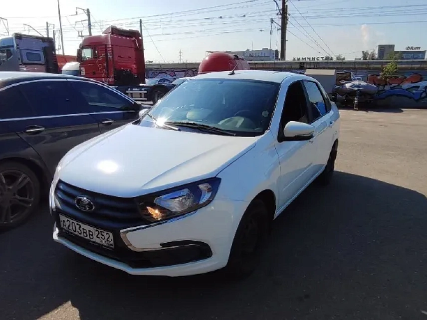 Легковой авто Lada Granta седан 3729 - (АЛ)