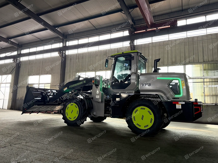 Фронтальный погрузчик FORMANN XF3