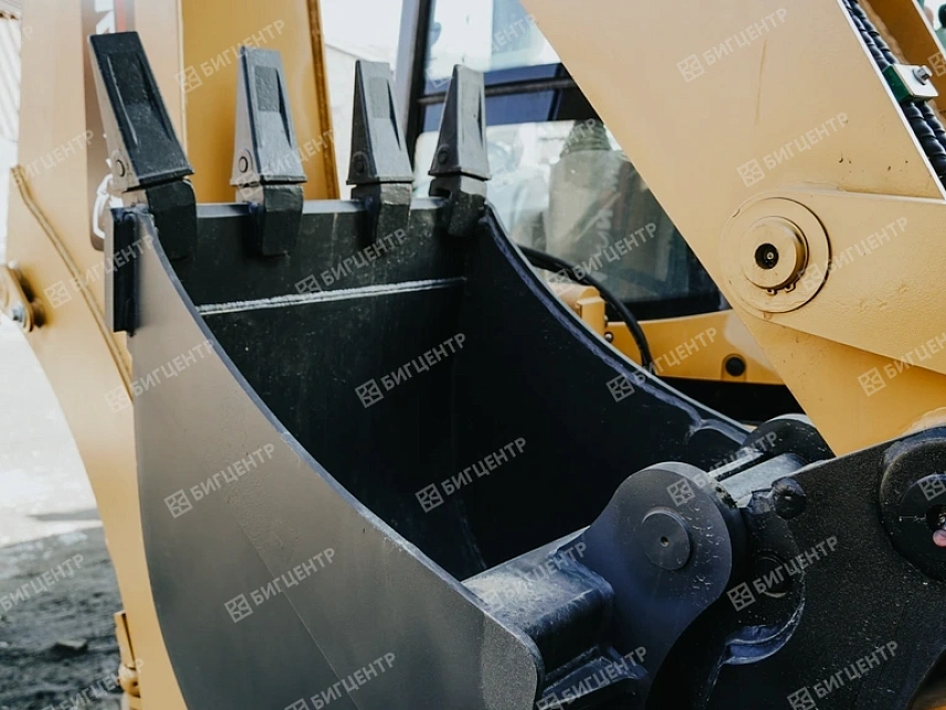 Экскаватор-погрузчик SHANMON 388H