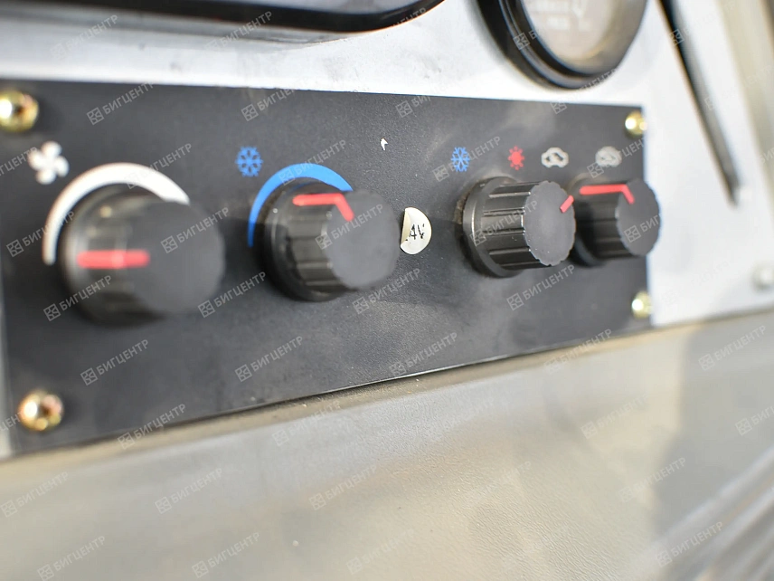 Экскаватор-погрузчик RMX (RUNMAX) SE460TS (БЦ) (RMX20243934 от 04.24)