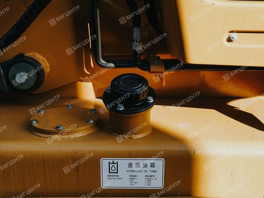 Экскаватор-погрузчик SHANMON 388H